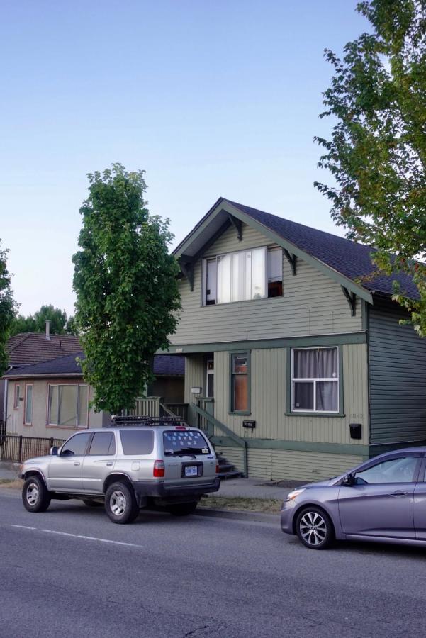 Private Room In A Shared House Vancouver Exterior photo